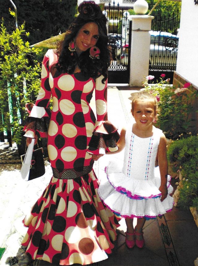 Traje feria lunares grandes
