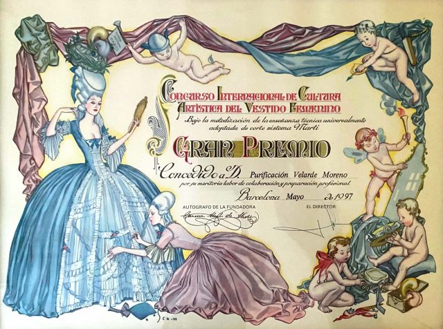 Premio Mejor Vestido Femenino Purificación Velarde